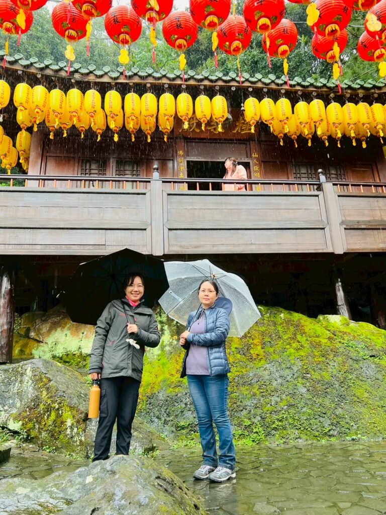 line album 0510合歡山小奇萊賞杜鵑 領隊林書晨 260111 9