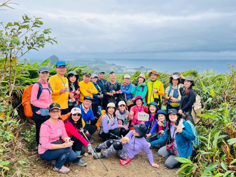line album 1221 12 22大山母山 里龍山 行程 山海情 思想曲領隊林書晨 260111 8