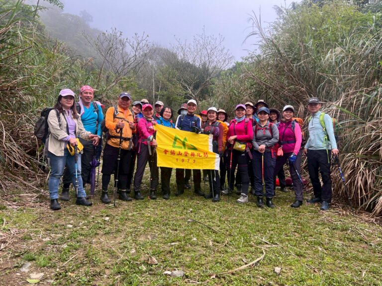 line album 3月15 16日 烘爐地桶后縱走 領隊 王文傑 嚮導 柯素惠 260117 6