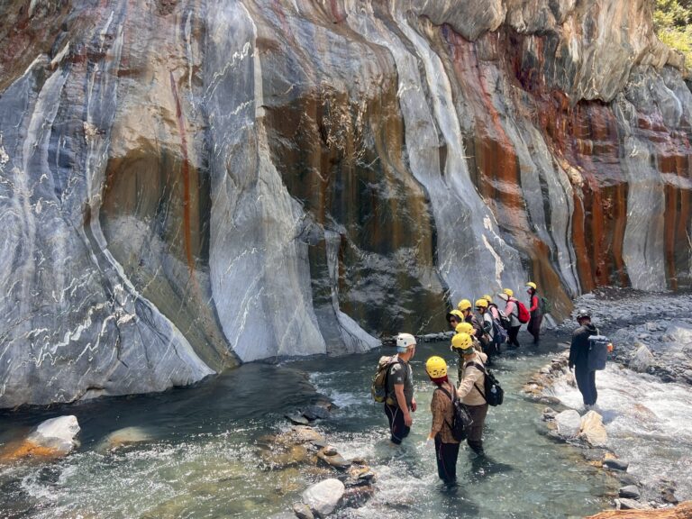 line album 3月29 30日尾寮山+哈尤溪 領隊 王文傑 嚮導 柯素惠 260117 9