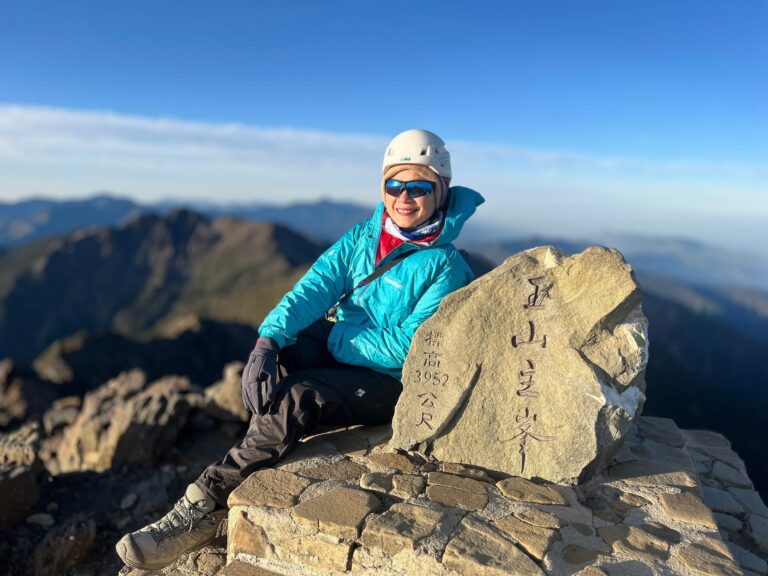 line album 414 15玉山主東西 領隊 黃文信嚮導 陳敏寧 260117 9