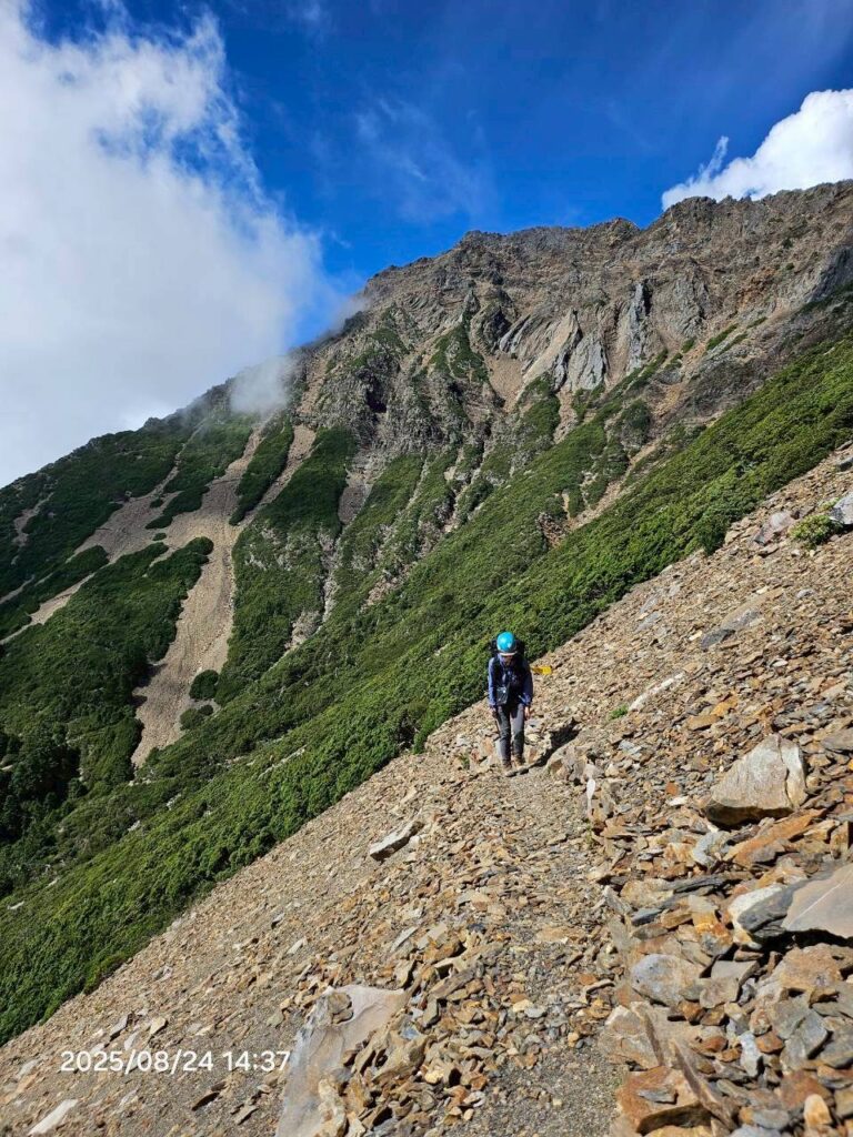 line album 824 26 玉山後四峰 領隊 黃文信 260117 14