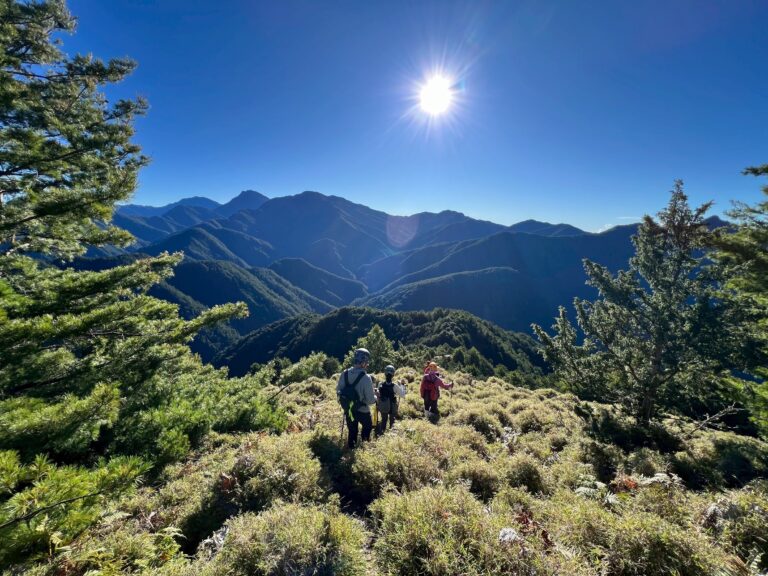 line album 824 26 玉山後四峰 領隊 黃文信 260117 5