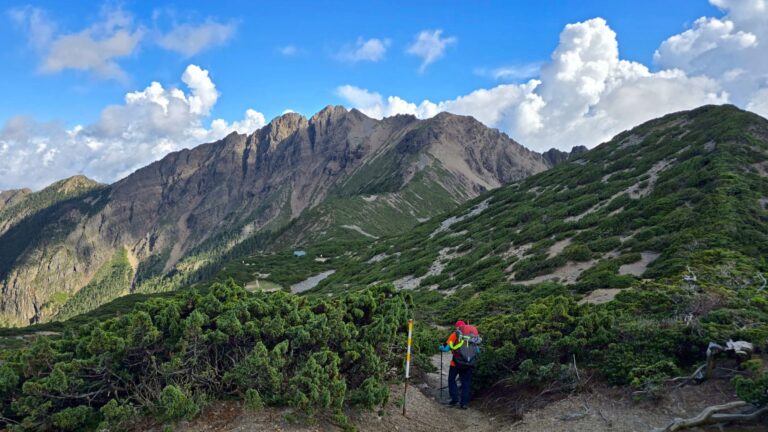 line album 824 26 玉山後四峰 領隊 黃文信 260117 7