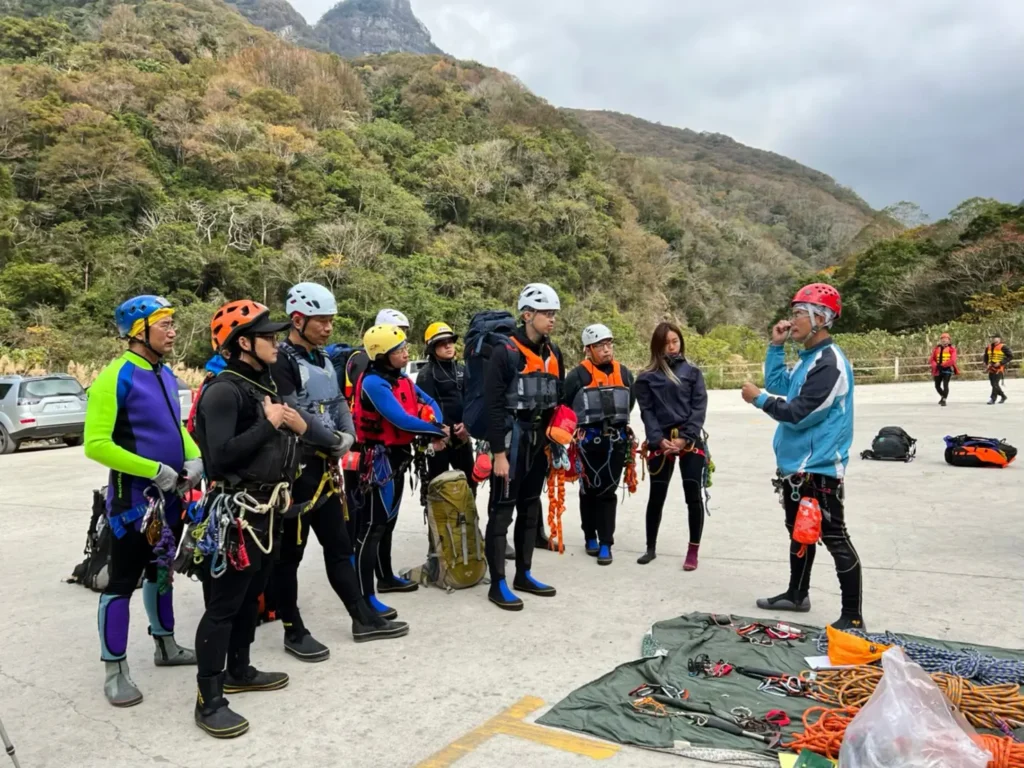 溯溪嚮導[新訓103場次][複訓104場次]